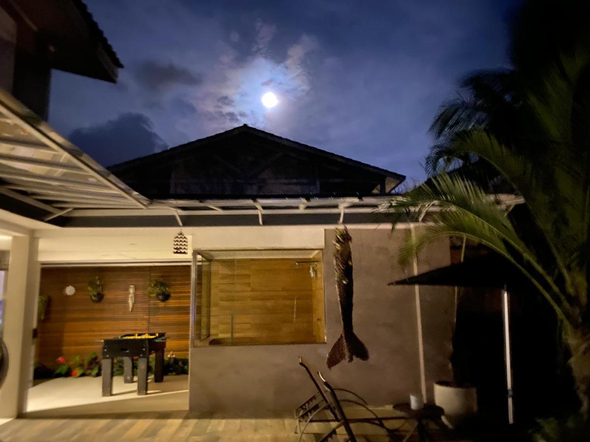 Waves Guest House Maresias Exterior foto